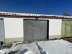 Eladó garázs Vác