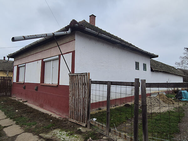 Eladó ház Tiszapüspöki