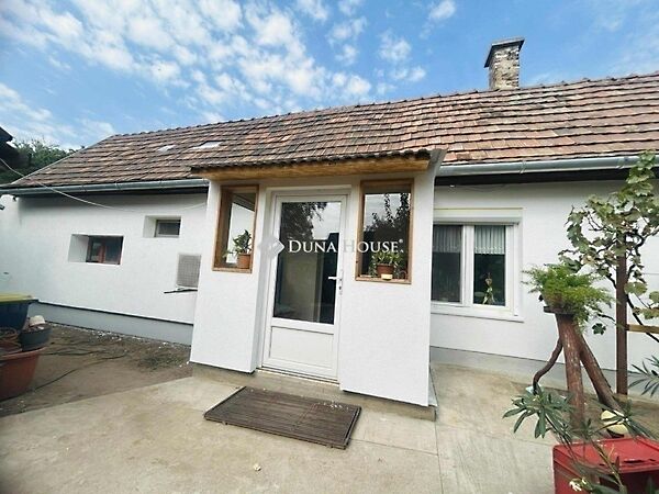 Eladó ház Üllő