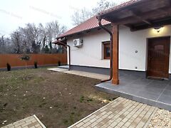 Eladó ház Szolnok, Alcsisziget