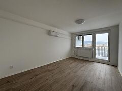 Eladó lakás Budapest, III. kerület