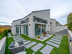 Eladó ház Törökbálint