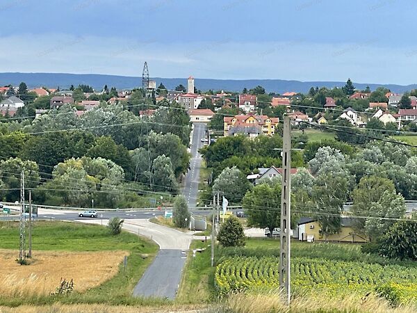 Eladó földterület Felsőpáhok