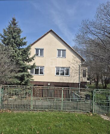 Eladó ház Százhalombatta