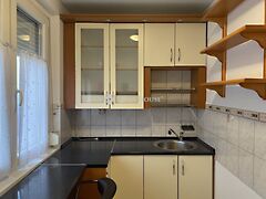 Eladó lakás Budapest, III. kerület