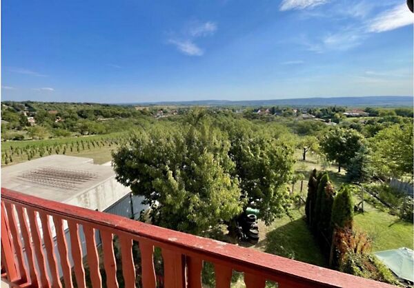 Eladó ház Csókakő