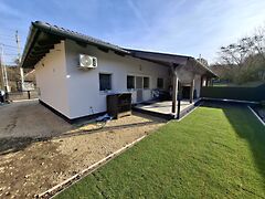 Eladó ház Szentmártonkáta