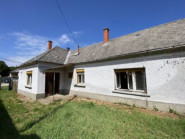 Eladó ház Sümegprága