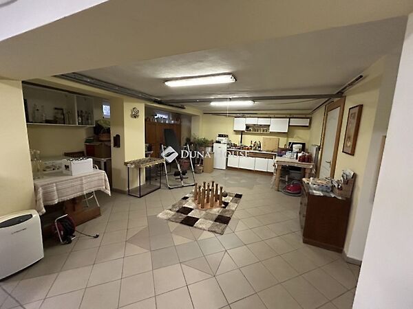 Eladó ház Felcsút