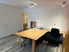 Kiadó üzleti Budaörs