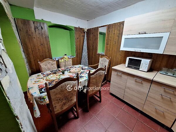 Eladó ház Tiszaigar