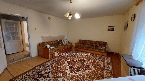 Eladó ház Ecsegfalva