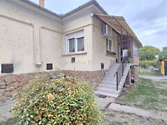 Eladó ház Lajosmizse