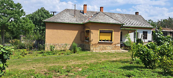 Eladó ház Alsóújlak