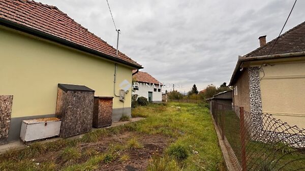 Eladó ház Novajidrány