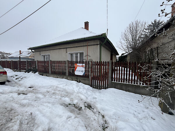 Eladó ház Kaba