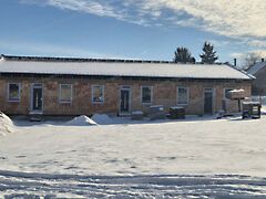 Eladó lakás Győrújbarát