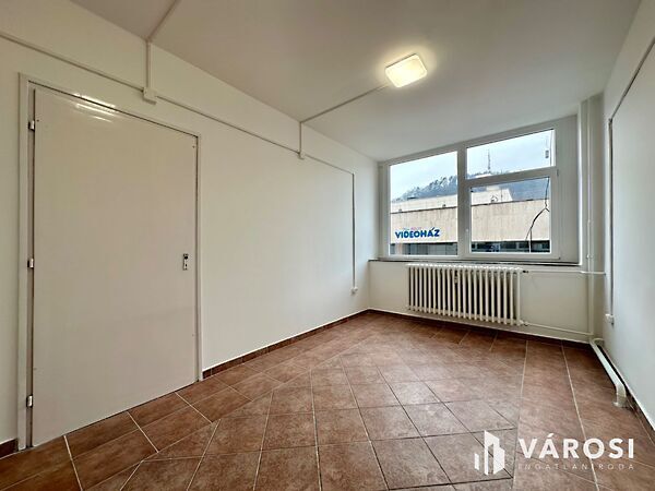 Kiadó iroda Salgótarján