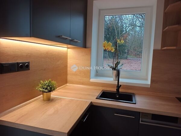 Eladó ház Cserkút