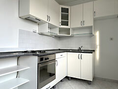 Eladó lakás Győr, Nádorváros