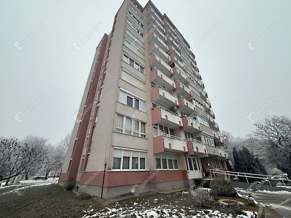 Eladó lakás Zalaegerszeg