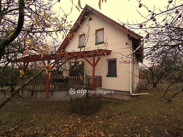 Eladó ház Kőszárhegy