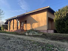 Eladó ház Tápiógyörgye