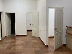 Kiadó üzleti Bábolna