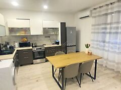 Eladó lakás Győr, Gyárváros