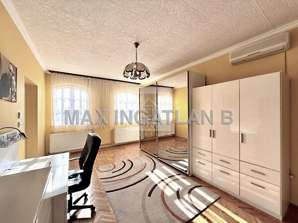 Eladó ház Budaörs