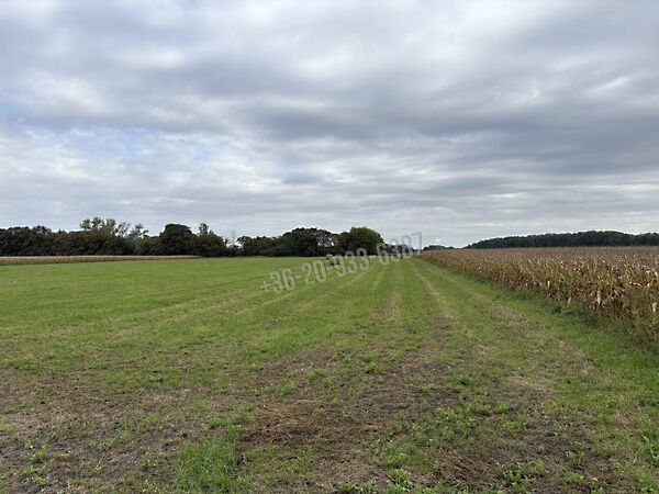 Eladó földterület Abda