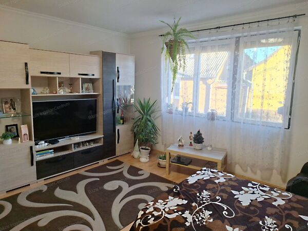 Eladó lakás Baja, Bajaszentistván