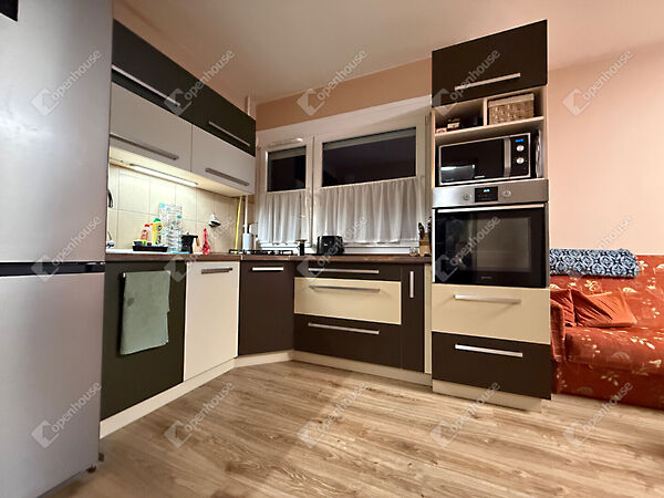 Eladó lakás Zalaegerszeg