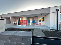 Eladó lakás Hatvan