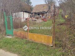 Eladó nyaraló Bicske