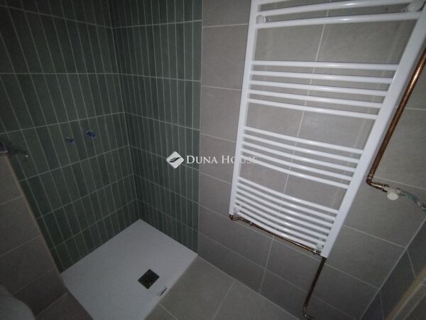 Eladó lakás Tatabánya