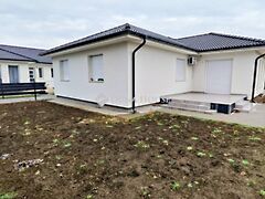 Eladó ház Ballószög