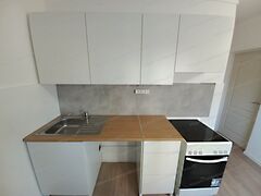 Eladó lakás Oroszlány