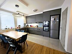 Eladó lakás Veszprém