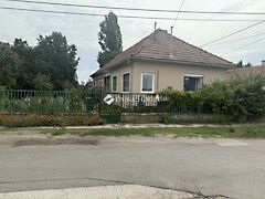 Eladó ház Szentlőrinckáta