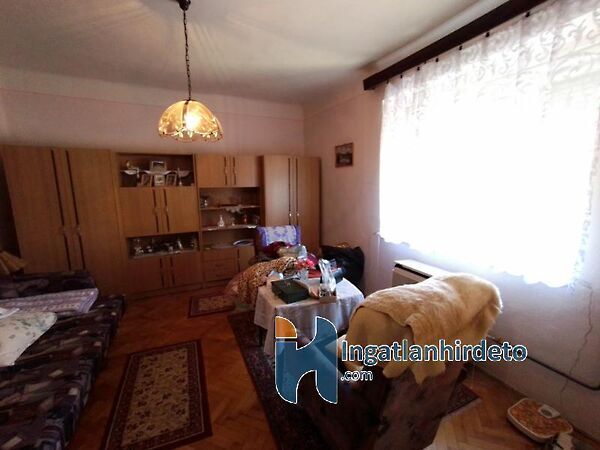 Eladó ház Gyöngyöspata