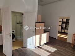 Eladó lakás Pécs