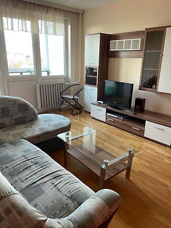 Eladó lakás Győr, Adyváros