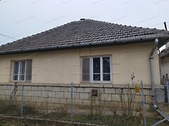 Eladó ház Prügy