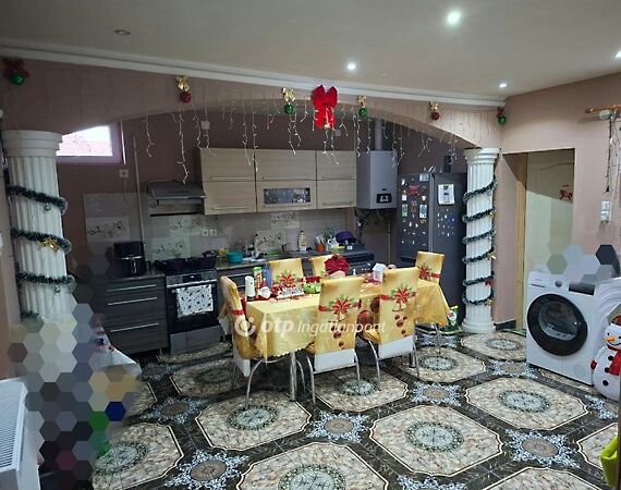 Eladó ház Jászapáti