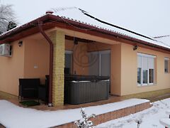 Eladó ház Mikepércs