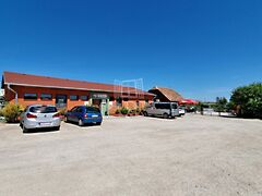 Eladó üzleti Székesfehérvár