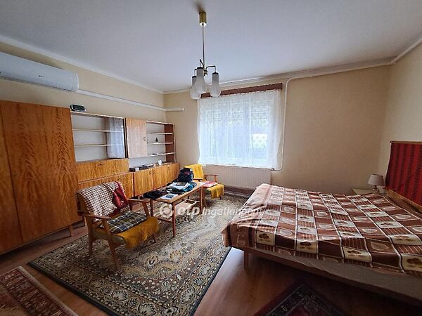 Eladó ház Kisújszállás