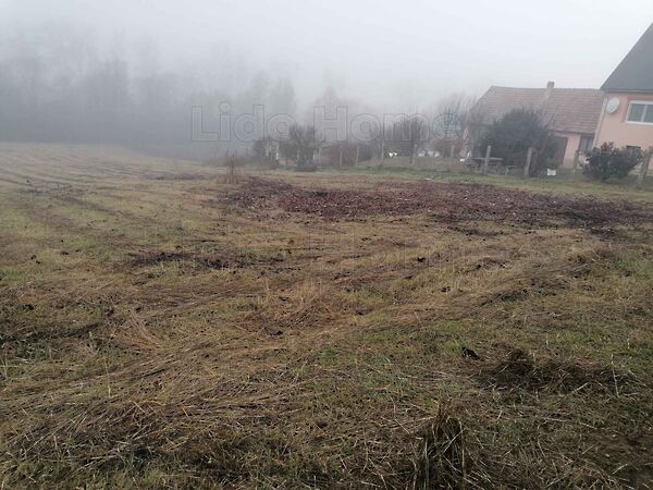 Eladó földterület Andocs