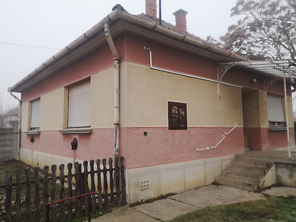Eladó ház Gyula